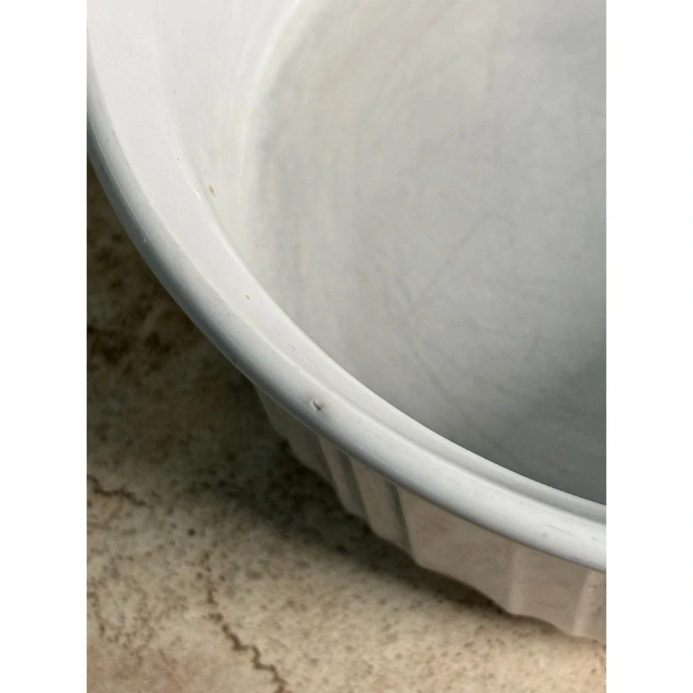 Set CorningWare French White 2.5 & 1.5 Qt Stoneware Round Casserole Dishes